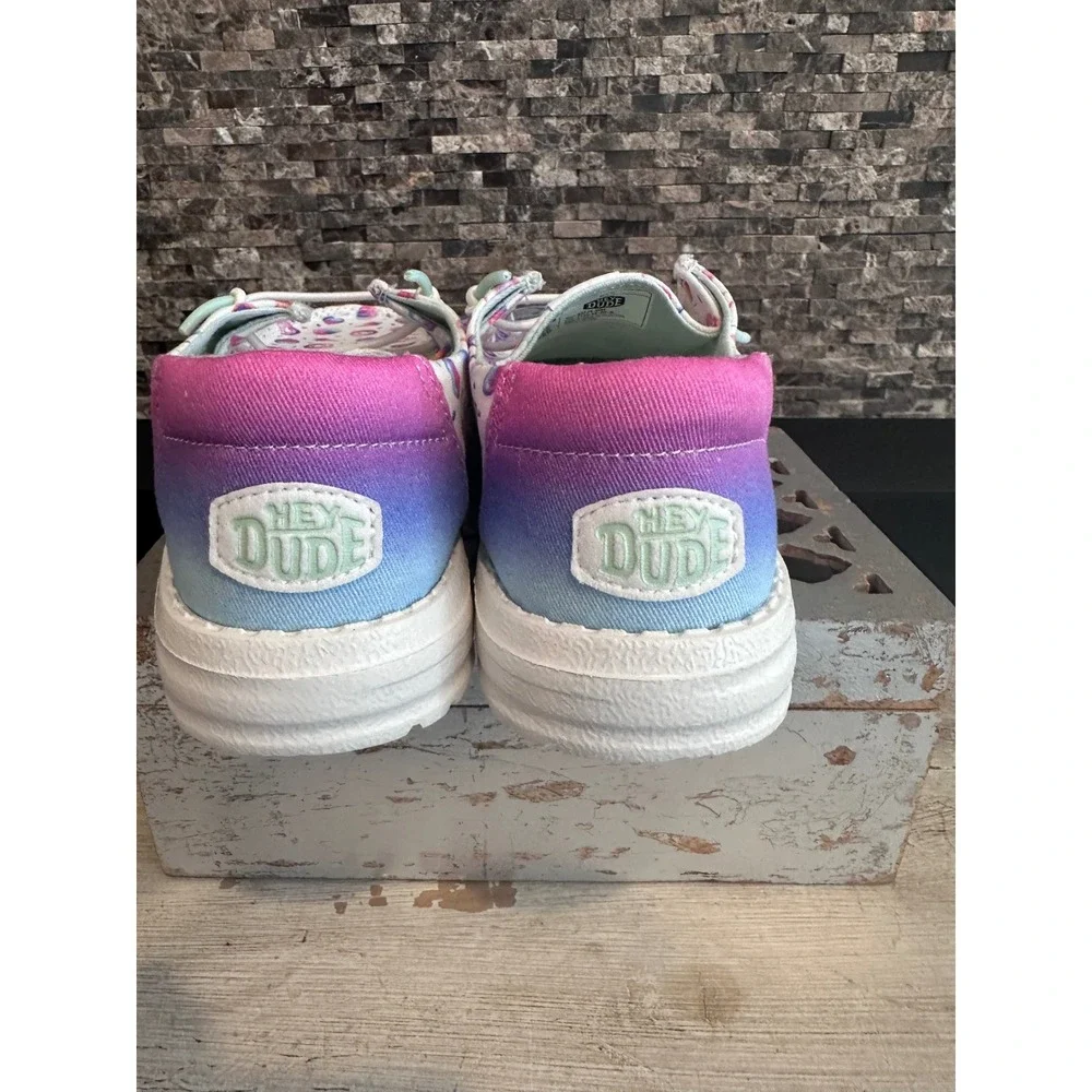Hey Dude Wendy Youth Sweet Treats Multi Color Slip On Loafers Size YT4 42725-9DH